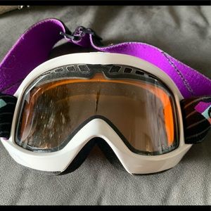 SKI/Snowboard goggles for women/ girls